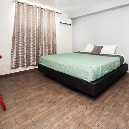 Adhoc Express Hotel Monterrey Eksteriør billede