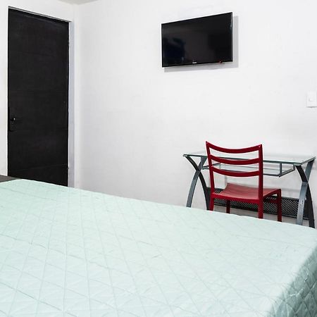 Adhoc Express Hotel Monterrey Eksteriør billede