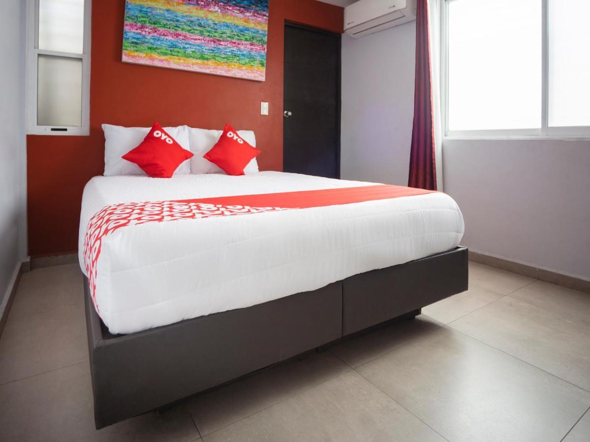 Adhoc Express Hotel Monterrey Eksteriør billede